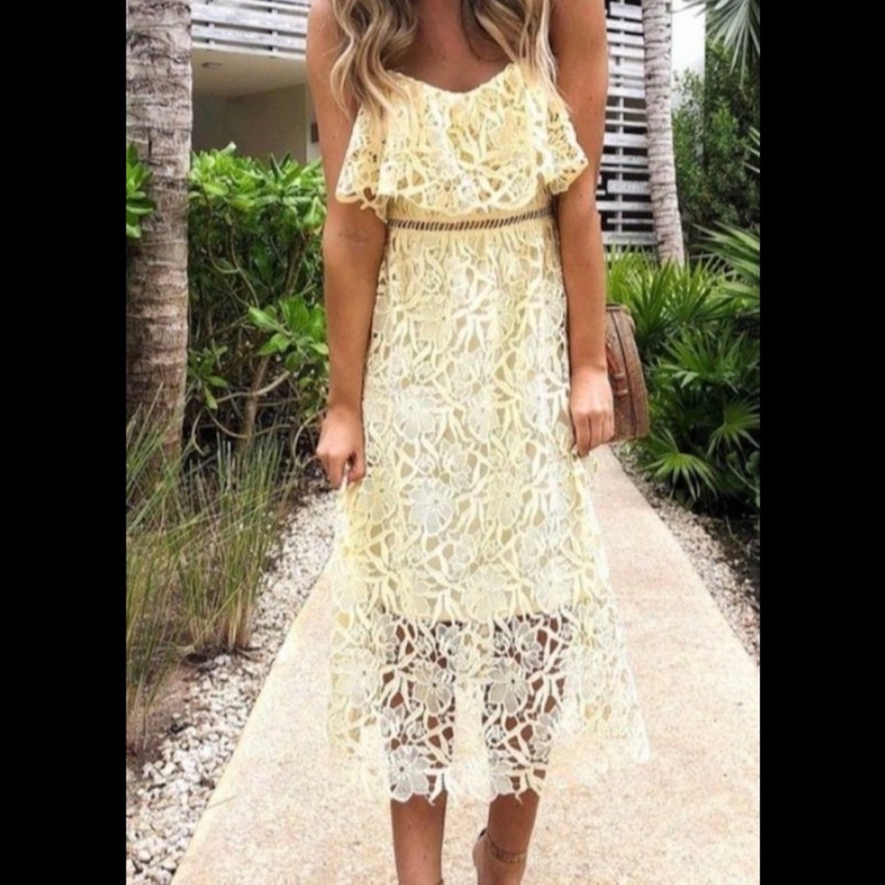 ASTR the label yellow lace midi dress